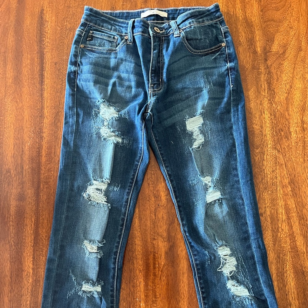 KanCan distressed jeans